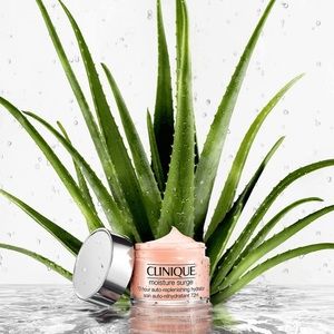 Clinique moisture surge 1 oz / 30ml